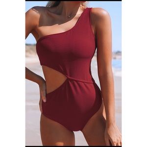 NWT One Shoulder Cut Out Bathing Suit